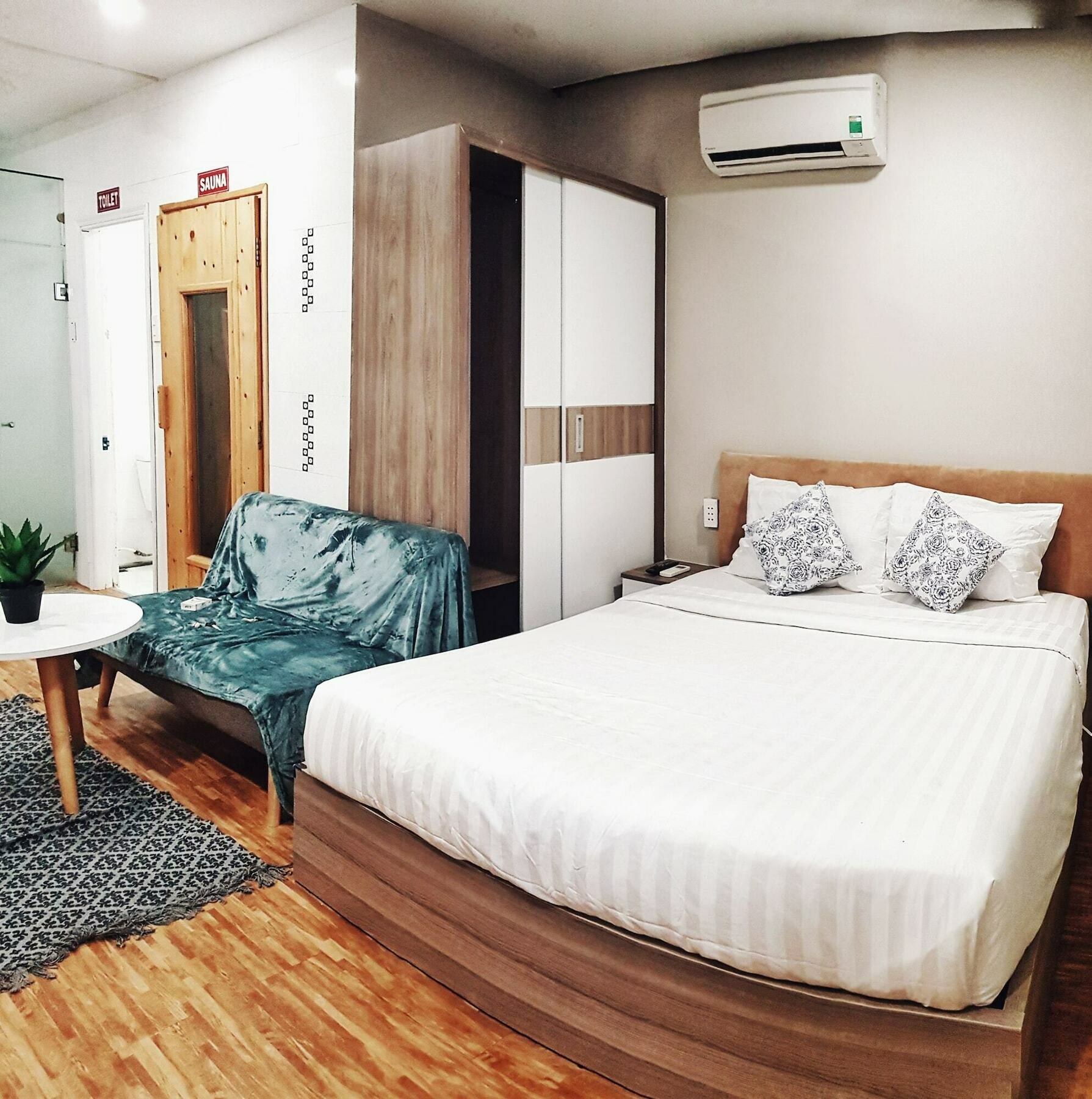 9 House Hotel Ho Chi Minh-stad Buitenkant foto